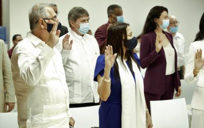 Interior y Policía juramenta más de 30 extranjeros como dominicanos