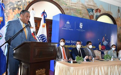 Ministro de Interior afirma llegó el momento de enfrentar con gallardía la proliferación de armas ilegales en las calles del país.