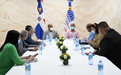 Funcionarios de Interior y Policía analizan problemática de   comunitarios de Villa Claudia y El Condado