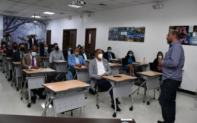 MIP imparte taller sobre detección de documentos fraudulentos