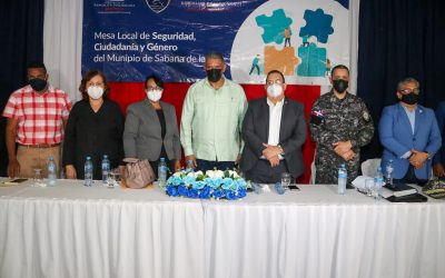 Ministro de Interior y Policía sostiene encuentro con Mesa de Seguridad, Ciudadanía y Género del municipio Sabana de la Mar