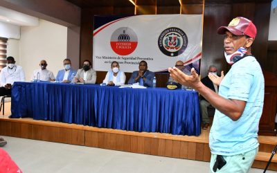 Interior y Policía escucha propuestas de comunitarios de San Francisco de Macorís de cara al inicio del proyecto piloto «Mi País Seguro»