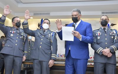 Ministro de Interior juramenta nuevo director PN