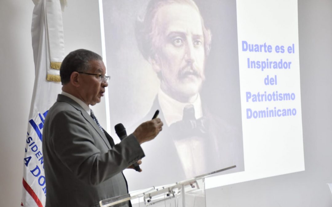 Interior y Policía y el Instituto Duartiano estimulan servidores con conferencia sobre la vida de Juan Pablo Duarte