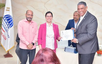 Extranjeros que optan por naturalizarse son cada vez más