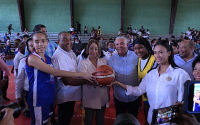 Interior y Policía abre Segundo Torneo de Baloncesto Femenino  U25