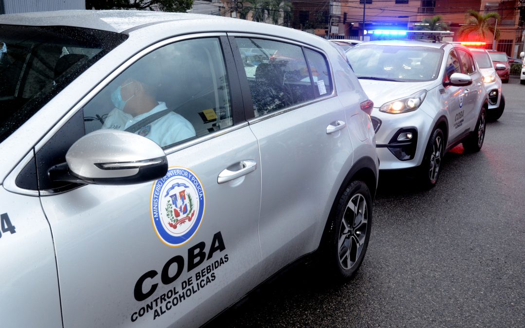 Interior y Policía reduce horario de expendio bebidas en Santo Domingo Norte