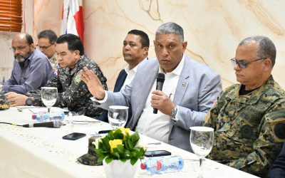 Autoridades se reúnen por más de tres horas y definen ruta crítica para evitar asentamientos de haitianos en el país