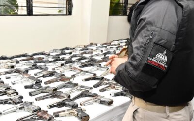 Interior y Policía y Ministerio Público sacan de las calles 503 armas de fuego en  Santiago