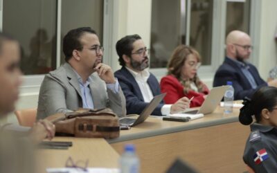 Universidades trabajarán en el programa de capacitación a policías 