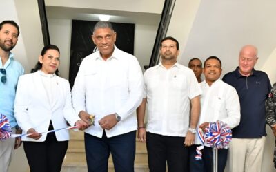 Interior y Policía entrega a Espaillat remozada sede gobernación