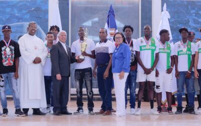 Equipo de Santa Cruz arrasa con medallas en Juegos Barahona Redentora 2023