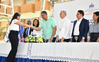 Más líderes comunitarios egresan del programa mediadores de conflictos para prevenir delincuencia