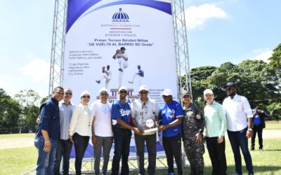 Clubes deportivos Santo Domingo Oeste celebran Primer Torneo de Pequeña Ligas