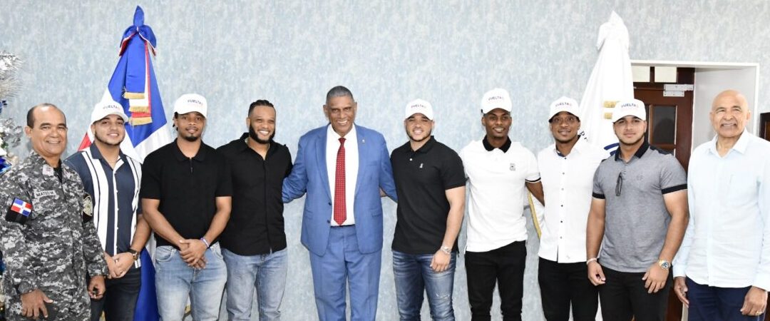 Deportistas de Grandes Ligas apoyan” De Vuelta al Barrio”