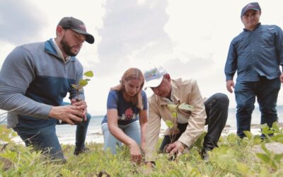 Interior y Policía colabora en rescate parques con reforestación San Pedro y La Romana