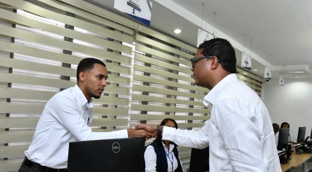 Eficientización de servicios ciudadanos, uno de los ejes centrales de la actual gestión en Interior y Policía