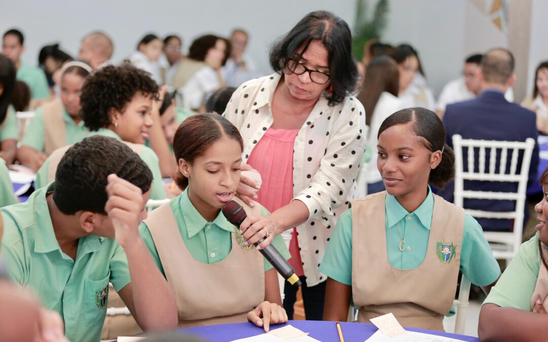 Salud mental, sanciones y mejorar condiciones de policías, inquietudes principales de ciudadanos