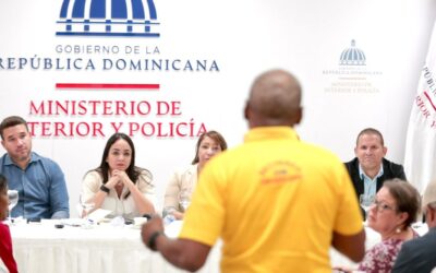 Ministra de Interior y Policía recibe denuncias de infracciones legales en el Gran Santo Domingo