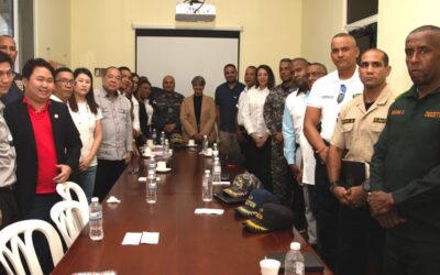 Ministerio de Interior y Policía se reúne con comerciantes dominico-chinos en San Pedro de Macorís