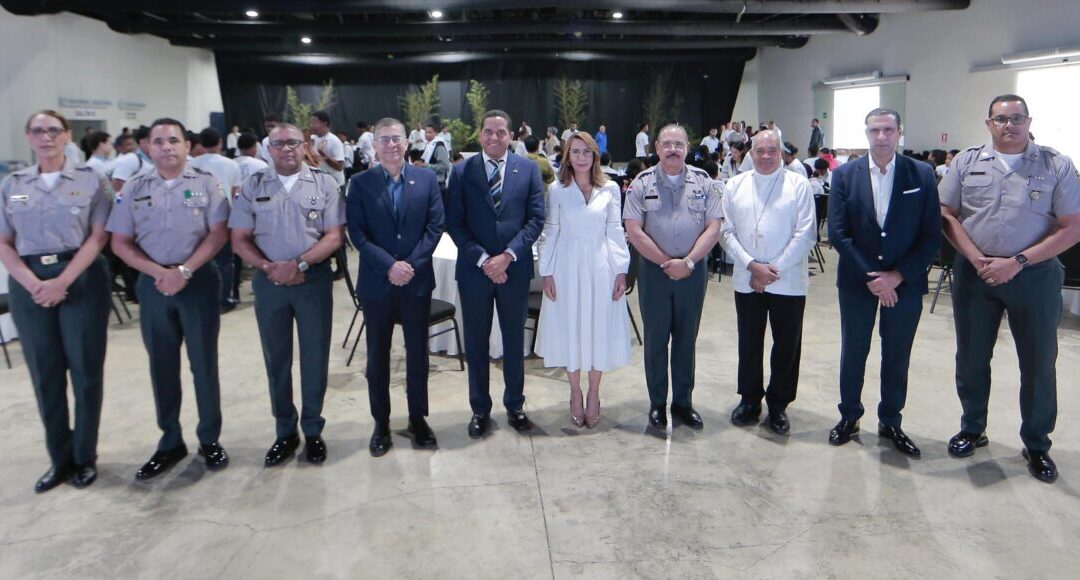 Policías pondrán empeño en ser un ejemplo con mejor capacitación