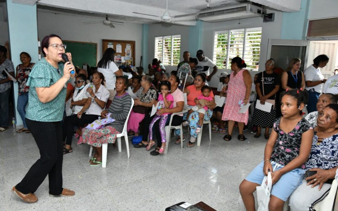 Comunitarios de sectores vulnerables participan de jornada formativa