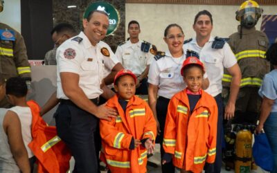Ministerio de Interior y Policía respalda jornada “Verano 2025” del Cuerpo de Bomberos del Distrito Nacional