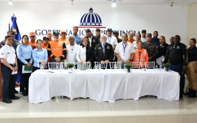 Ministerio de Interior y Policía capacita a bomberos y técnicos de la provincia Hermanas Mirabal en la inspección de empresas de fuegos artificiales