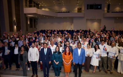 Otros 83 extranjeros asumen nacionalidad dominicana